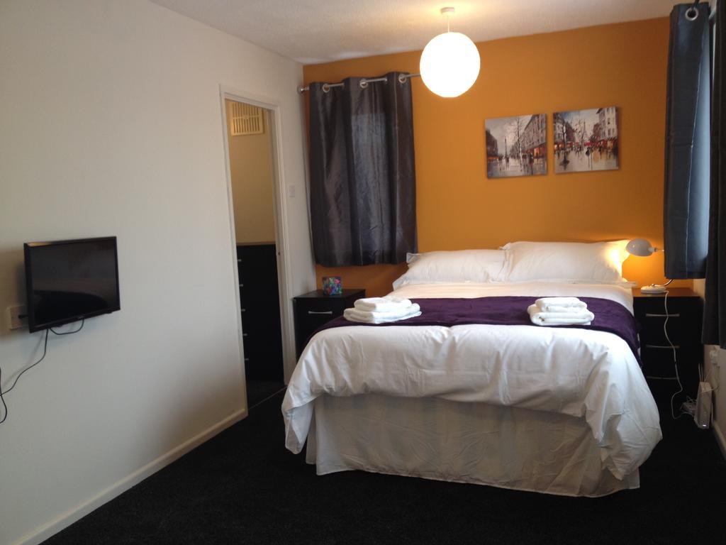 Armitage Way Holiday Apartment - Perfect To Self Isolate Cambridge  Exterior photo